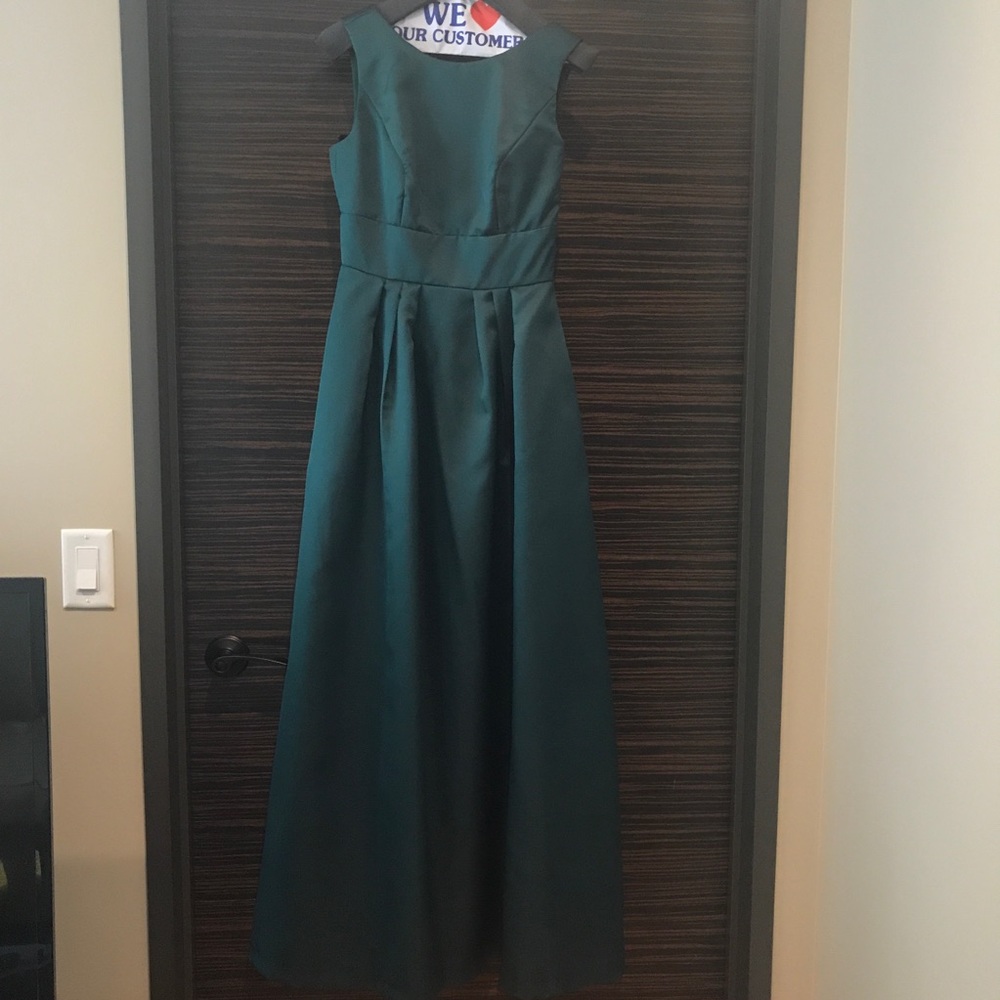 Alfred Sung Gown- Hunter Green